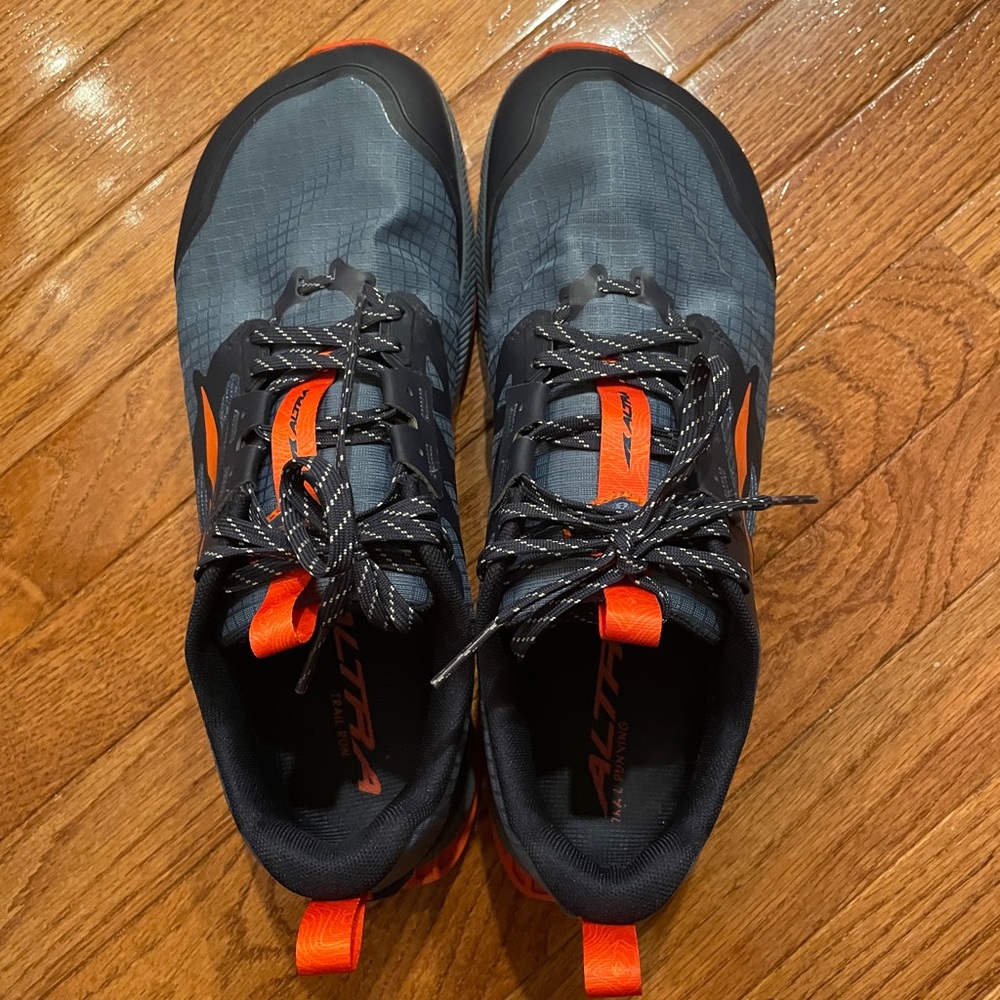 ALTRA Men's Lone Peak 8 Trail Running Shoe - 11M - Used - Picture 3 of 5